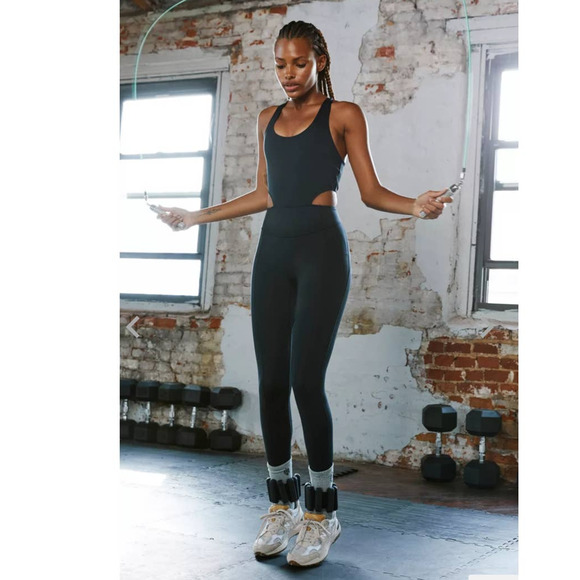 New Free People FP MOVEMENT Back It Up Onesie $98 SMALL Black Cropped - Picture 10 of 10